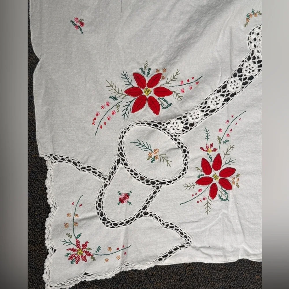 White‎ Floral Embroidered Eyelet Lace 80X60 Cotton Tablecloth Cottagecore